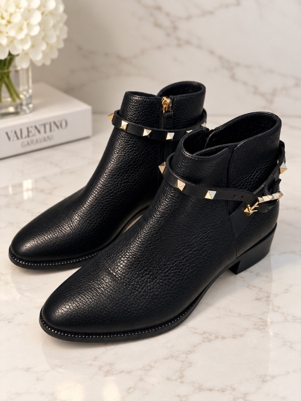 Valentino Garavani Rockstud Black Pebbled Leather Ankle Boots – Size 37